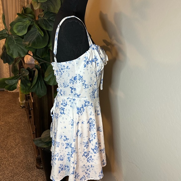 Floral Blue and White Mini Dress - Picture 6 of 13